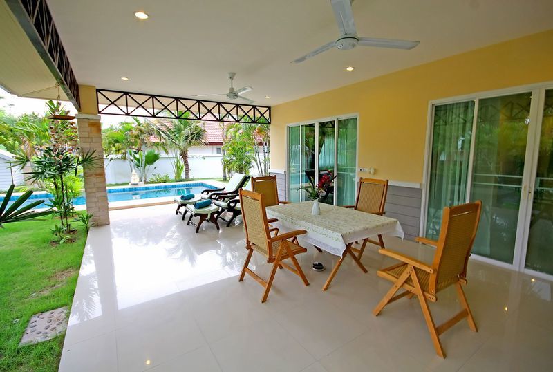 Thai Thani Pool Villa Resort Csomtien-part Kültér fotó