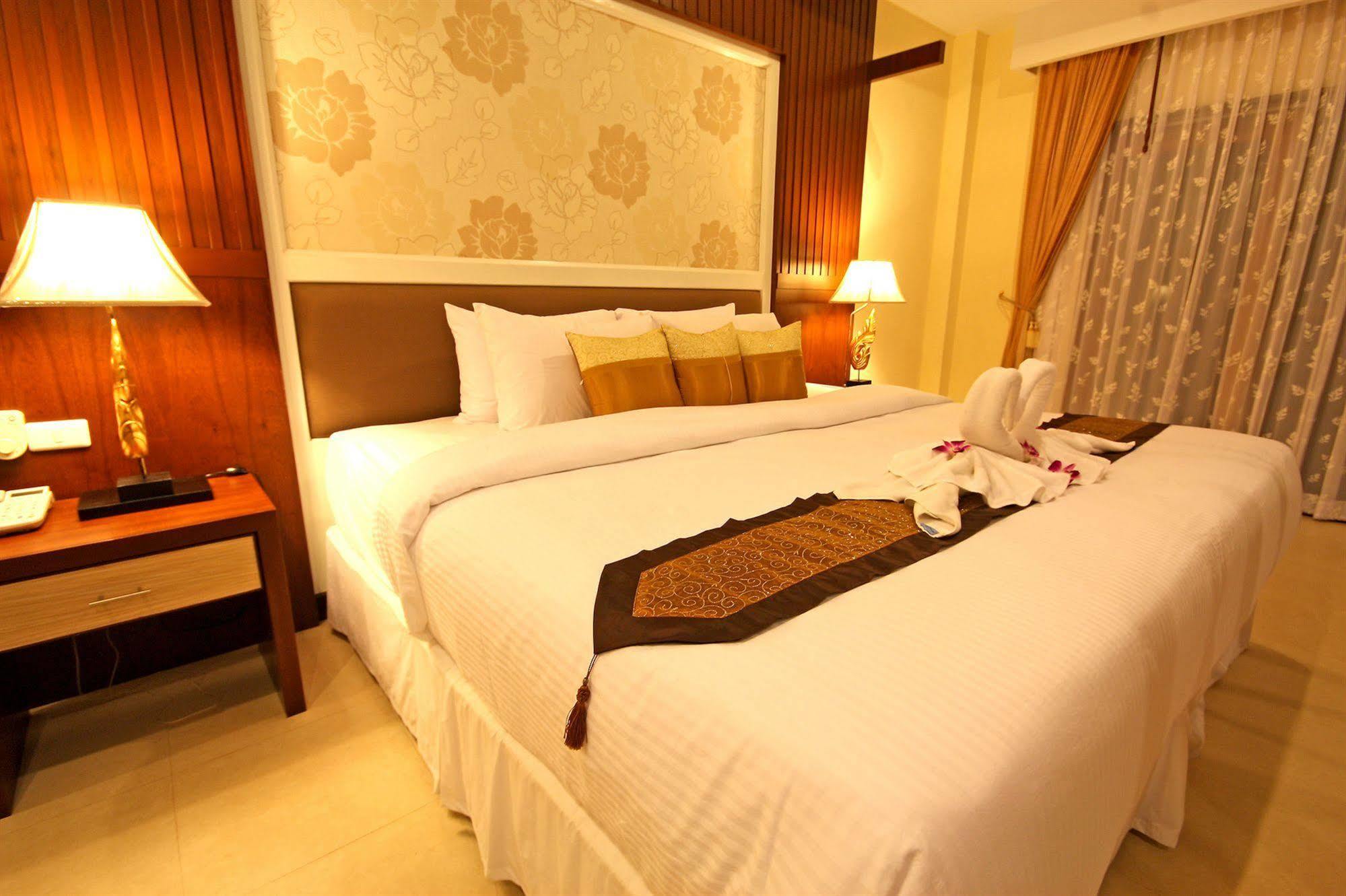 Thai Thani Pool Villa Resort Csomtien-part Kültér fotó